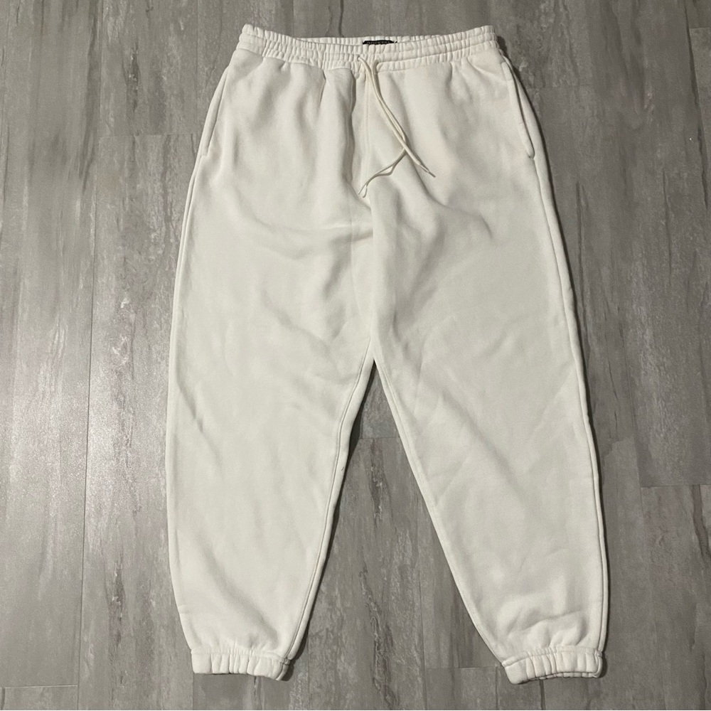 Brand New (with tags) Dockers white joggers